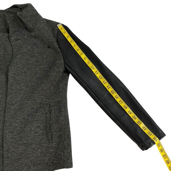 Fabletics Blazer Womens Medium Gray Jacket Contrast Sleeve Officecore Coat Work - Picture 14 of 16